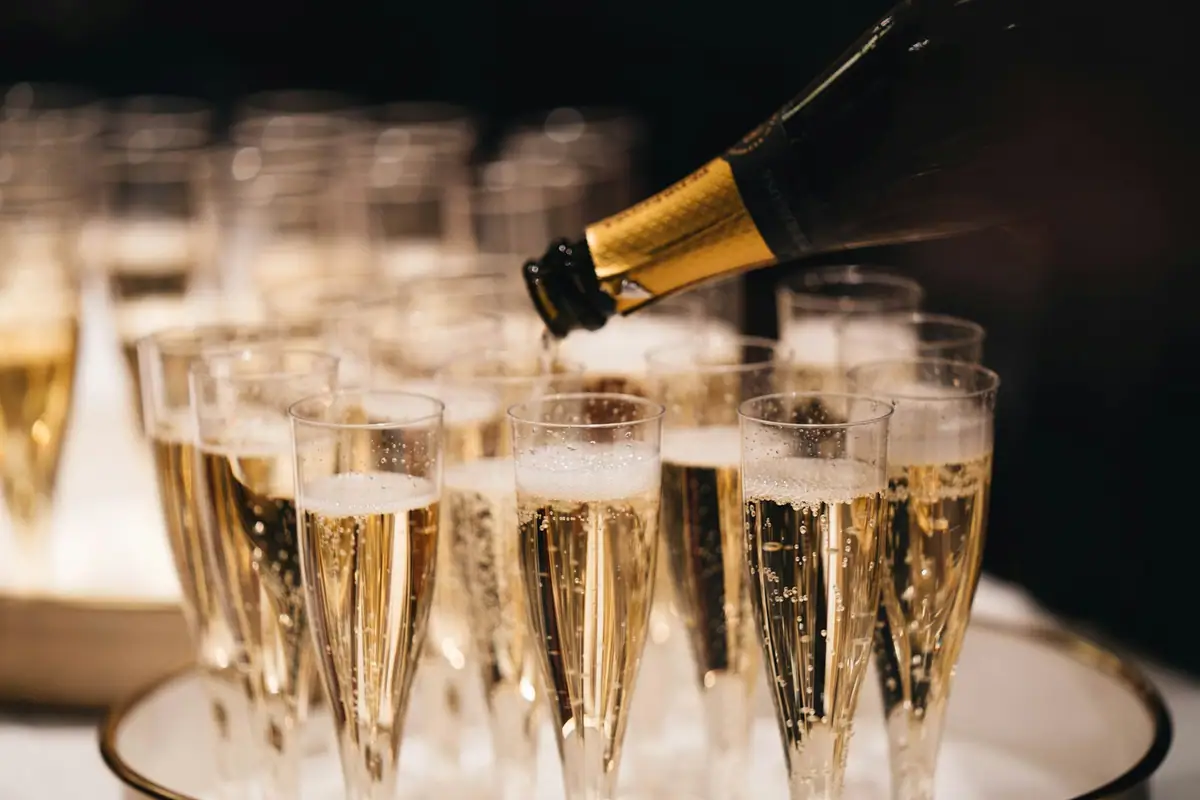 Service champagne au plateau